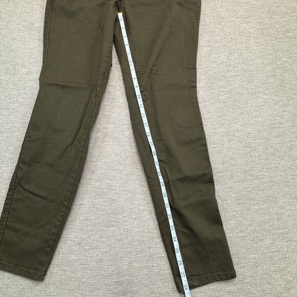 W62 Womens Size 4P Green Signature Fit Skinny Jeans Mid Rise 5 Pockets Petite - Picture 10 of 12